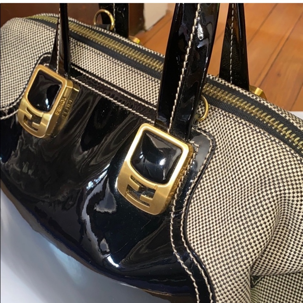 Authentic Vintage Fendi Purse in EXCELLENT USED CONDITION